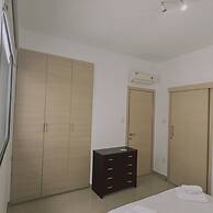 118 LCA - Stay White Petals Apartment