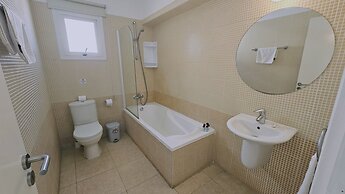 116 AN - Stay Nissi Blossom Apartment