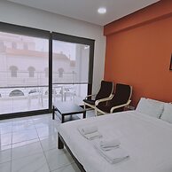 109 LIM 3 - Stay Terra Cota Studio