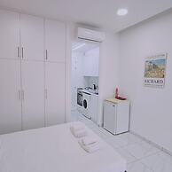 109 LIM 3 - Stay Terra Cota Studio