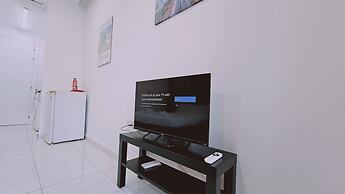 109 LIM 3 - Stay Terra Cota Studio