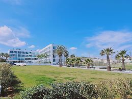 30 PRO - Stay White Coral Studio