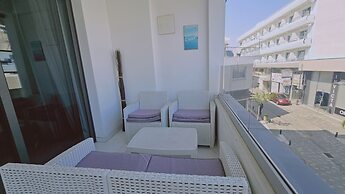 125 LCA - Stay Treasure Apartment