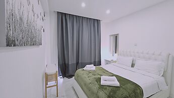 125 LCA - Stay Treasure Apartment