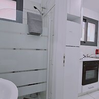 109 LIM 2 - Stay Cypress Studio