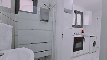 109 LIM 2 - Stay Cypress Studio