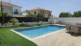 131 VOR - Stay M L Villa