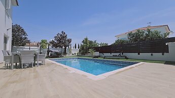 131 VOR - Stay M L Villa