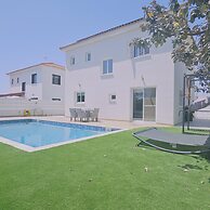 131 VOR - Stay M L Villa