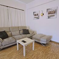 82 NIC - Stay Aurum Apartment