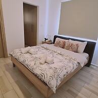 73 LCA - Stay Novel Apartment