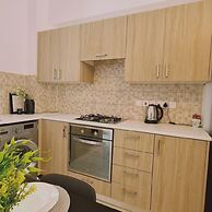 73 LCA - Stay Novel Apartment