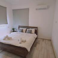 73 LCA - Stay Novel Apartment