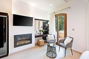 Luxurious Villa Liandri 600 m Resort