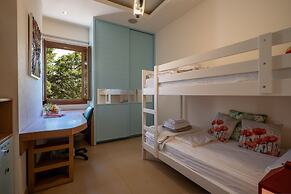 Luxurious Villa Liandri 600 m Resort