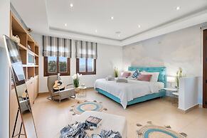 Luxurious Villa Liandri 600 m Resort