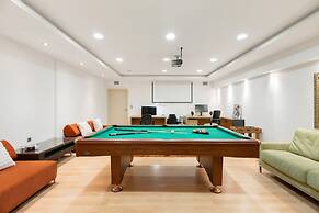 Luxurious Villa Liandri 600 m Resort