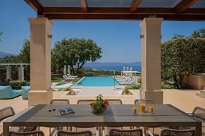 Luxurious Villa Liandri 600 m Resort
