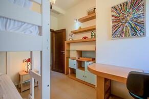 Luxurious Villa Liandri 600 m Resort