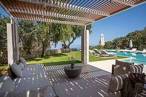 Luxurious Villa Liandri 600 m Resort