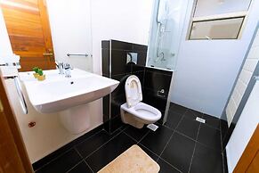 Lux Suites Morningside Greens Apartments
