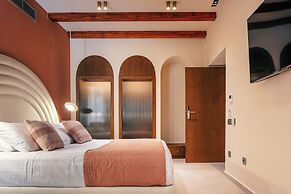 La Montre Luxury Boutique Suites