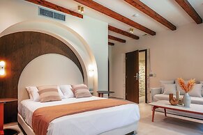 La Montre Luxury Boutique Suites