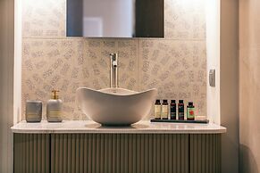 La Montre Luxury Boutique Suites