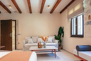 La Montre Luxury Boutique Suites