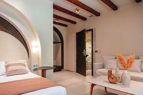 La Montre Luxury Boutique Suites