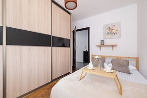 Działkowa Apartment Chorzów by Renters