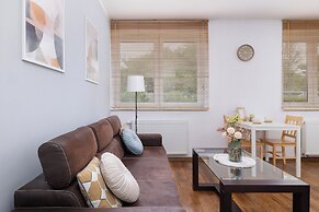 Działkowa Apartment Chorzów by Renters