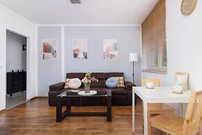 Działkowa Apartment Chorzów by Renters