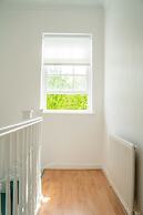 Modern Tower Bridge 2BR Town House