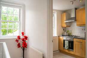 Modern Tower Bridge 2BR Town House