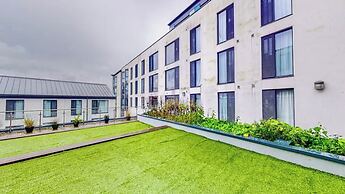 Student Only, Ensuite Room in a Apartment