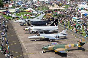 4 Bed Homely Retreat - Wolverhampton