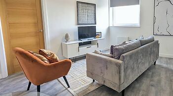 Modern 2 Bed Apt - 15 Mins to Birmingham Centre