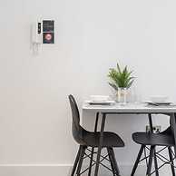 Modern Studio Apartment - Solihull by Seven Stays