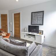 1 Bed With Parking - NEC / BHX / 15 Mins to Bham