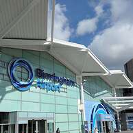 1 Bed With Parking - NEC / BHX / 15 Mins to Bham