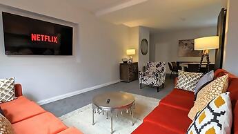 Deluxe 7 Bedroom Property in Solihull