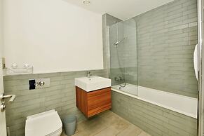 Sleek 2 Bedroom Apartment - Sofa-bed - Ashford