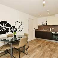 Sleek 2 Bedroom Apartment - Sofa-bed - Ashford