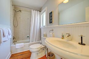 Florida Retreat w/ Hot Tub: Walk to the Gulf!