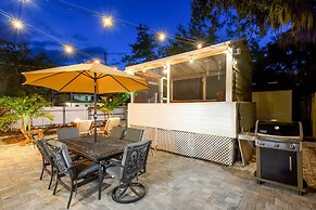 Florida Retreat w/ Hot Tub: Walk to the Gulf!