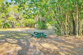 Florida Retreat w/ Hot Tub: Walk to the Gulf!