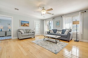 Florida Retreat w/ Hot Tub: Walk to the Gulf!