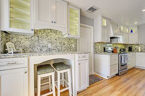 Florida Retreat w/ Hot Tub: Walk to the Gulf!