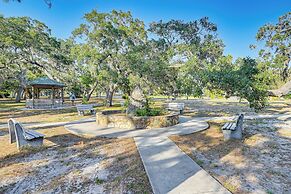 Florida Retreat w/ Hot Tub: Walk to the Gulf!